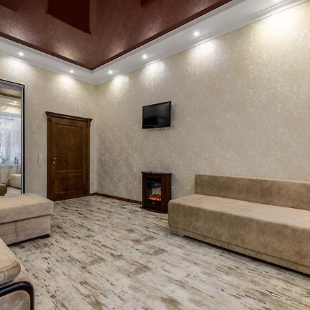 Noviy Svit 4 Apartments ลวีฟ ภายนอก รูปภาพ