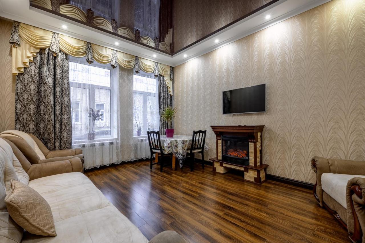 Noviy Svit 4 Apartments ลวีฟ ภายนอก รูปภาพ